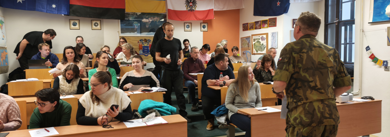 Vojáci z Pardubic školili pedagogy i neziskové organizace v přípravě občanů k obraně státu