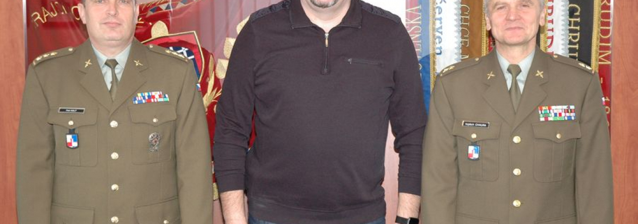 dsc_0129_m.jpg