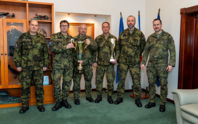 Generálporučík Karel Řehka pogratuloval pardubickým záložákům