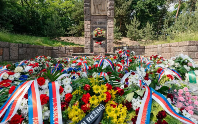 Pietní akt k uctění obětí heydrichiády na Památníku Zámeček Pardubičky
