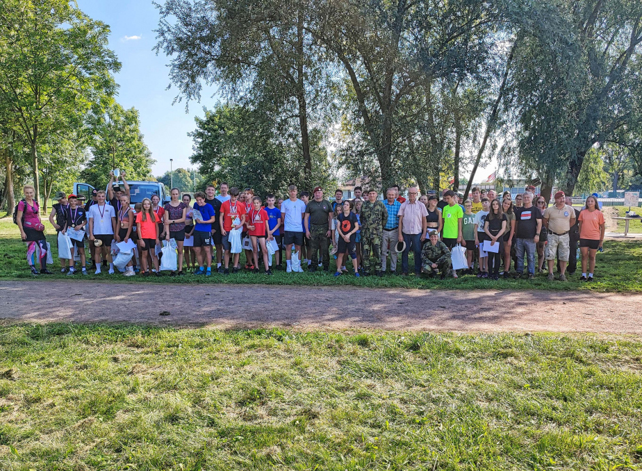 spolecna_fotografie_na_konci_souteze_b.jpg