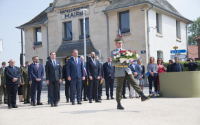 Zástupci KVV Pardubice uctili s delegací poslanců PS PČR památku čs. legionářů ve Francii