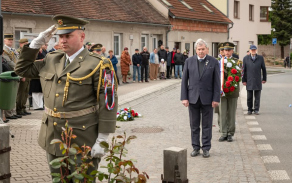 Pietní akt ke 110. výročí úmrtí praporečníka Karla Bezdíčka