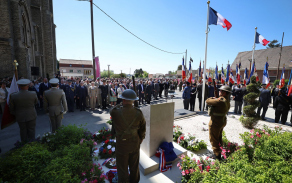 Připomněli jsme si ve Francii hrdinství legionářů a spojenců