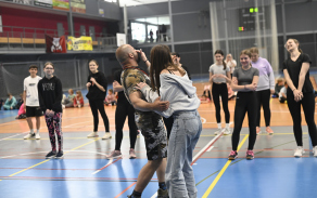 Vojáci navštívili ZŠ Smetanova, Skuteč s projektem POKOS