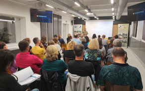 Kyberbezpečnost a lidskost: POKOS školení pro pedagogy v Pardubicích