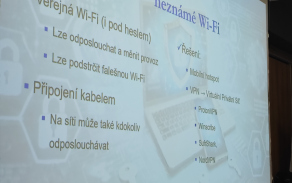 Kyberbezpečnost a lidskost: POKOS školení pro pedagogy v Pardubicích