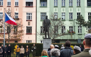Pietní akt k 107. výročí vzniku Československé republiky v Pardubicích