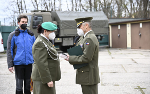 Krajské vojenské velitelství Pardubice se dne 23. 4. 2021 rozloučilo s dlouholetým kolegou podplukovníkem Vojtěchem Chaurou.