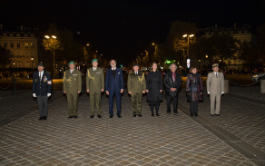 ceremonie Ravivage de la Flamme – oživení ohně pod Vítězným obloukem