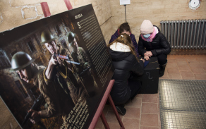 Řešení zajímavých hlavolamů a kvízů vázaných na konkrétní historické události