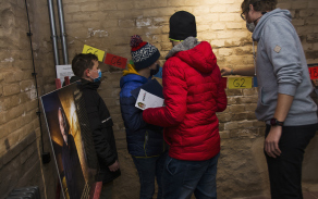 Řešení zajímavých hlavolamů a kvízů vázaných na konkrétní historické události
