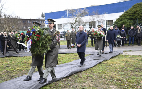 Uctění památky příslušníků paraskupiny Silver A, obyvatel Ležáků a dalších členů protinacistického odboje na Pardubicku