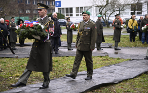 Uctění památky příslušníků paraskupiny Silver A, obyvatel Ležáků a dalších členů protinacistického odboje na Pardubicku