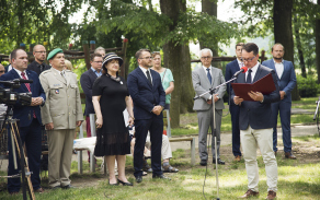 Následovaly proslovy senátorky PČR Miluše Horské a primátora Statutárního města Pardubice Martina Charváta.