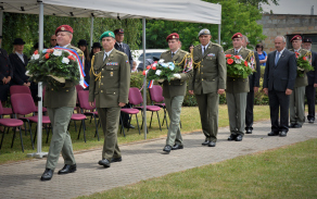 foto: kpt. Helena Řebíčková - Město Sezemice si připomnělo významné výročí spojené s heydrichiádou
