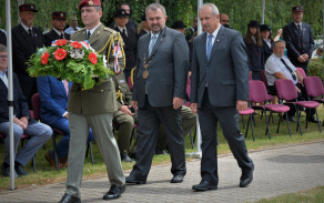 foto: kpt. Helena Řebíčková - Město Sezemice si připomnělo významné výročí spojené s heydrichiádou