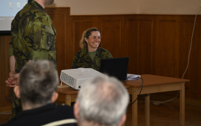 Cílem školení bylo předat učitelům základní informace o obraně státu a povinnostech, které nám všem občanům České republiky v souvislosti s obranou státu vznikají