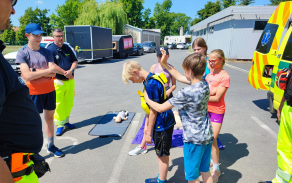 diky_spolupraci_mezi_dobrovolnymi_hasici_pardubickeho_kraje_a_krajskym_vojenskym_velitelstvim_pardubice_mohla_byt_tato_soutez_zastitena_zdravotnickym_zabezpecenim.jpg