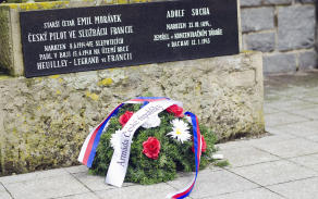Uctění památky pilota francouzské armády a místního rodáka ve Slepoticích