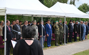 foto: kpt. Helena Řebíčková - Město Sezemice si připomnělo významné výročí spojené s heydrichiádou