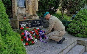 Krajské vojenské velitelství Pardubice uctilo dne 15. 6. 2021 památku šéf seržanta Emila Morávka, rodáka ze Slepotic, který před jednaosmdesáti lety zahynul jako pilot francouzské armády.