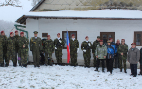 před domem Korábkových Hradiště