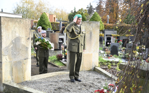 Ředitel Krajského vojenského velitelství Pardubice uctil památku Dne válečných veteránů