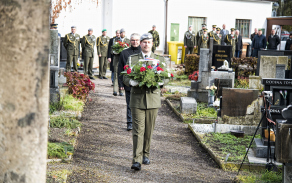Zástupce Pardubického kraje uctil památku válečných veteránů