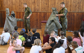 Zkouška masky a pláštěnky byla jako obvykle oblíbenou disciplínou